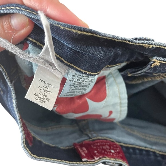 Lucky Brand Brooklyn Skinny Jeans 0/25 Regular Dark Wash - Picture 8 of 8